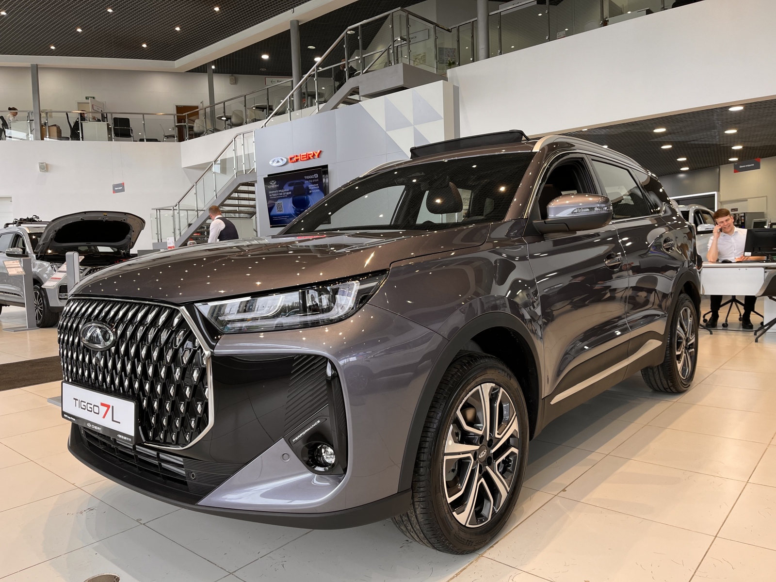 Tiggo 7L, I